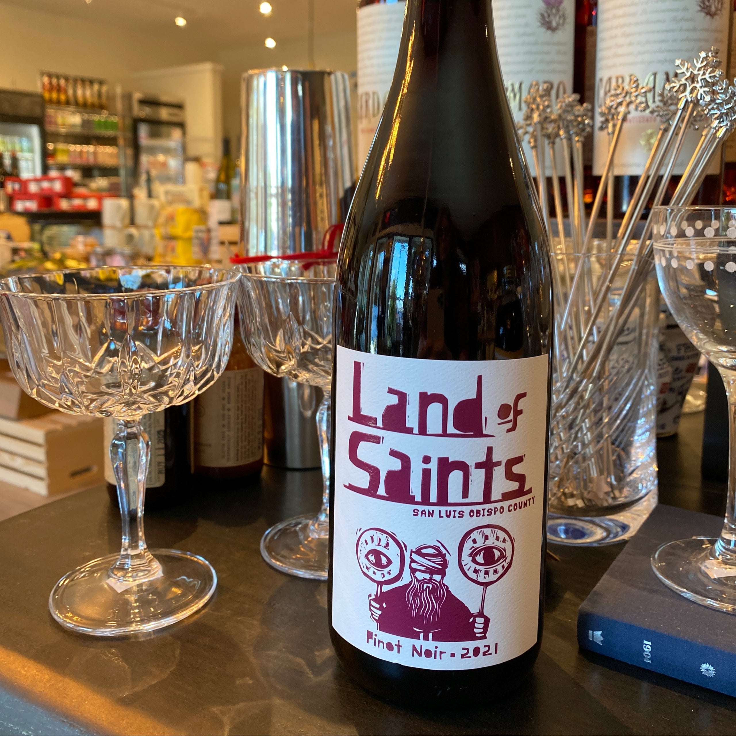 Land of Saints Wine Co. San Luis Obispo Pinot Noir 2022 Eve